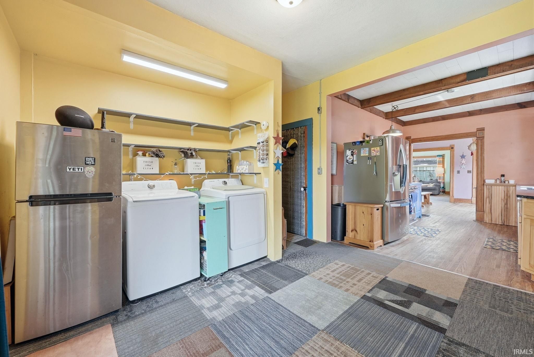 Image of 329 W 5th Street