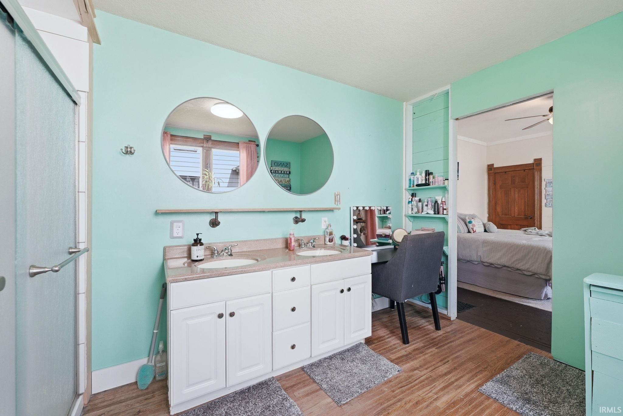 Image of 329 W 5th Street