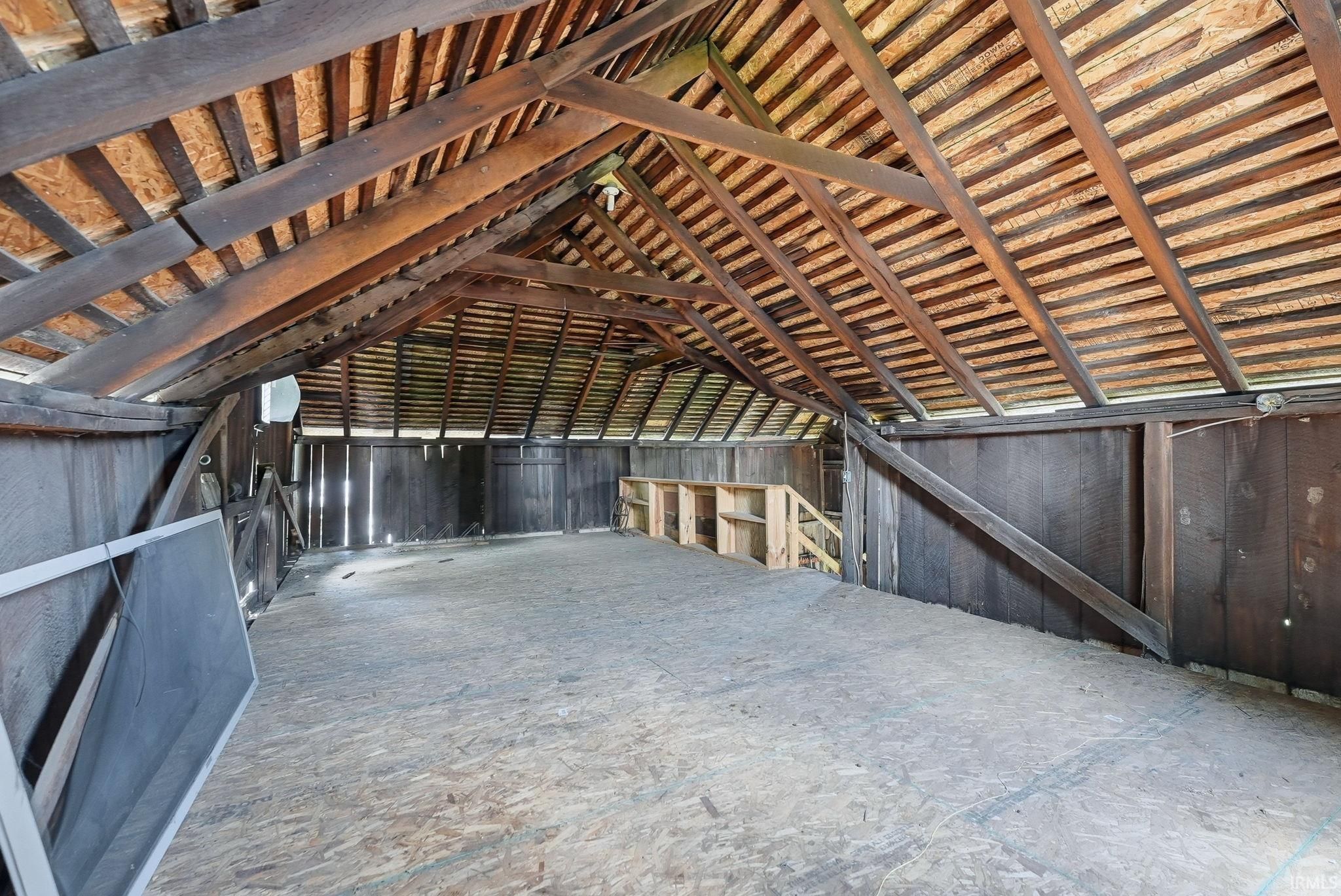 Image of 329 W 5th Street