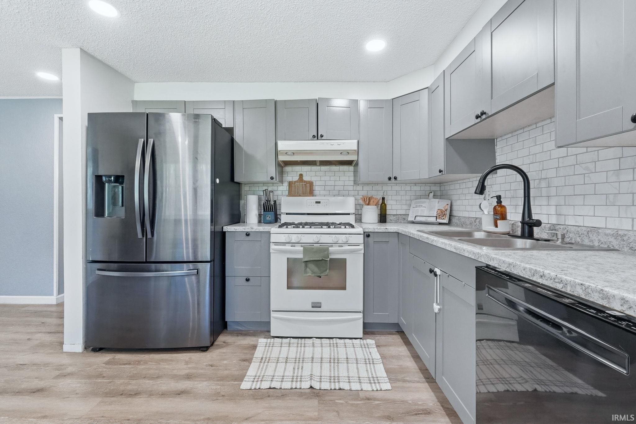 Image of 3822 Shannon Drive